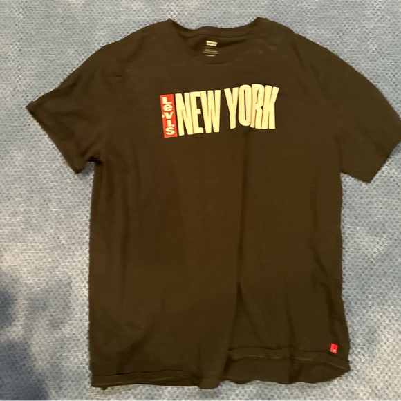 LEVI’S NEW YORK T SHIRT - Picture 2 of 4